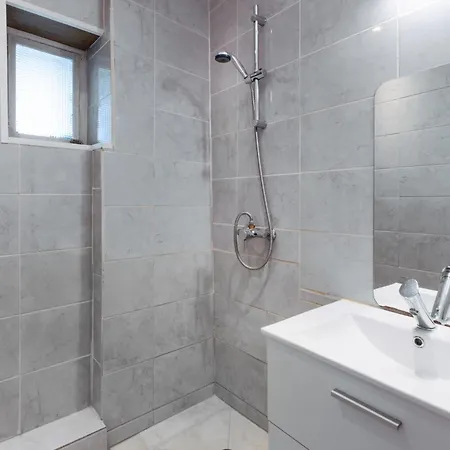 Apartment Le Limouxin Jungle Wifi, Petit Balcon *oc Keys *